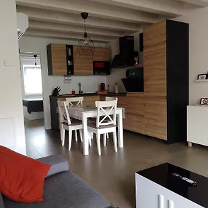  Apartment Urban